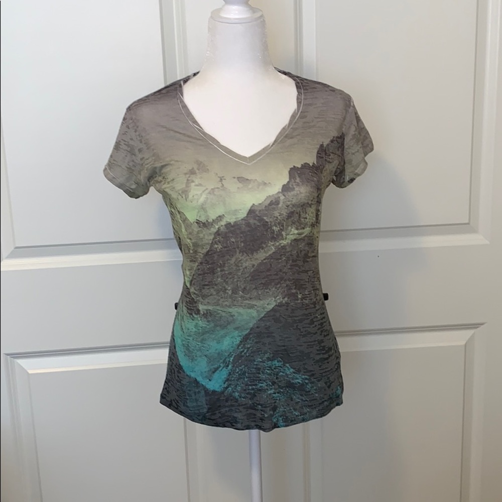 The North Face colorful Mountain print tee shirt.